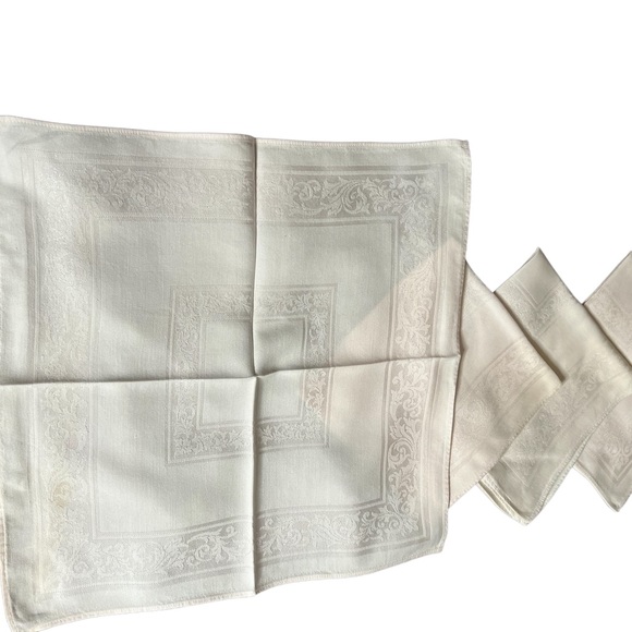 Vintage Set of 4 Blush Pink Jacquard Irish Linen Dinner Napkins - Picture 3 of 4